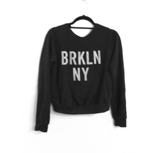 Black & White NY cropped sweatshirt